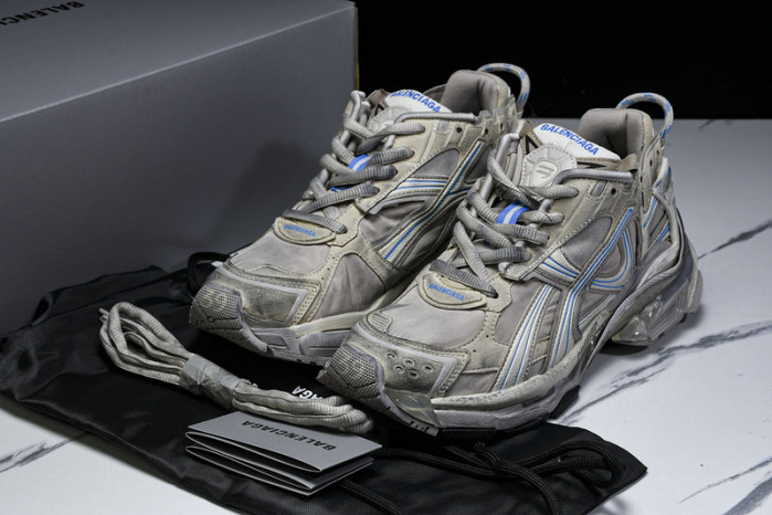 Ba*len*cia*ga track runner  btt-188