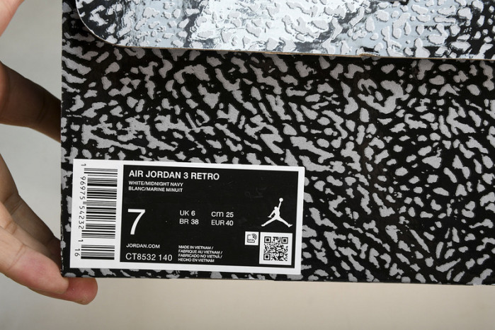 Air Jordan 3 Retro ”White Midnight Navy“ CT8532-140