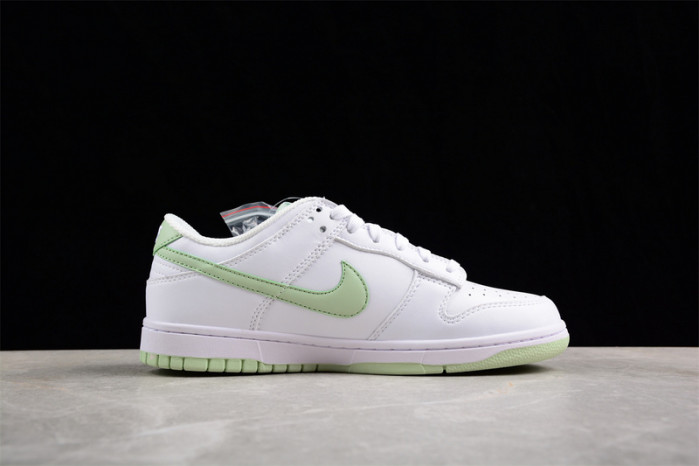 nike dunk low honeydew  dv0831-105