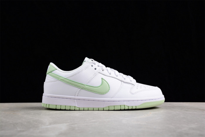 nike dunk low honeydew  dv0831-105