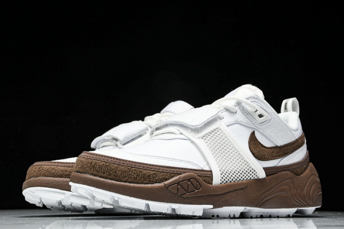 Travis Scott x Nike Zoom HQ3073-100