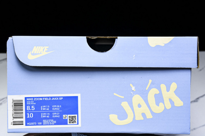 Travis Scott x Nike Zoom HQ3073-100