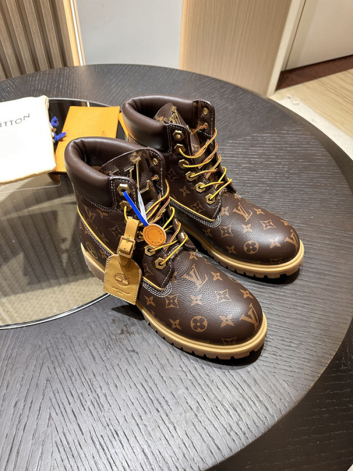 L**V**T* BOOTS LVTBS-013