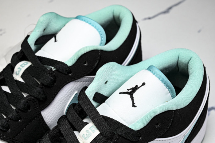 Air Jordan 1 Low CQ9828-131