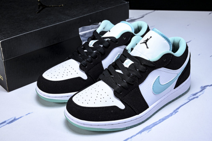 Air Jordan 1 Low CQ9828-131